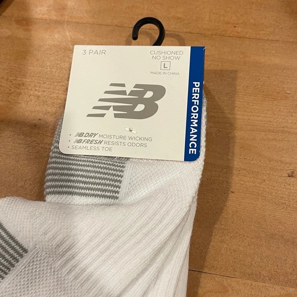 NB 3 Pairs Cushioned No Show Socks LARGE